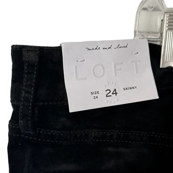 LOFT Plus Black Midrise Stretch Velour Skinny Pants size 22 NWT - Picture 14 of 16